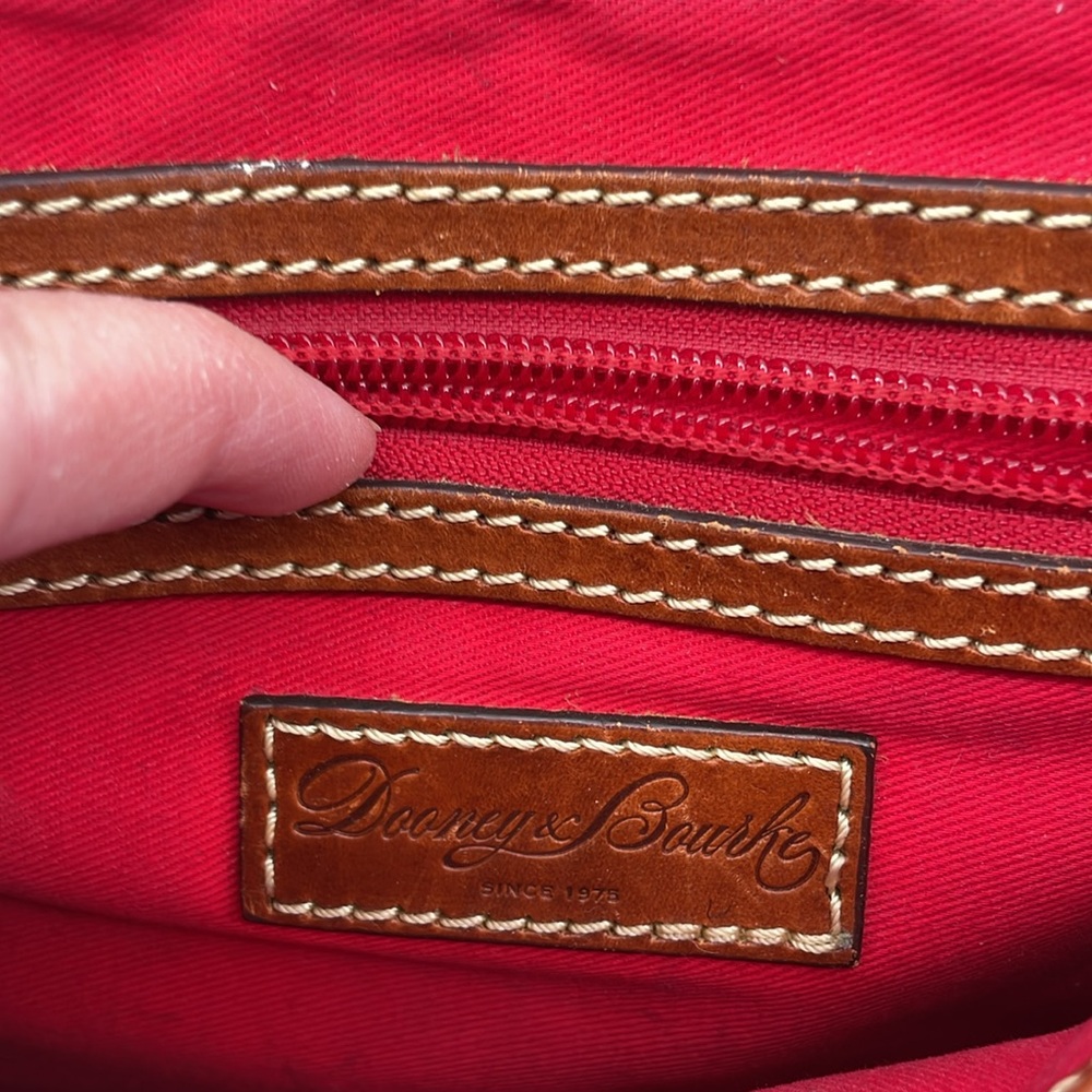 Dooney & Bourke Pebble Grain Saddle Bag in Brown A20 - Picture 9 of 11